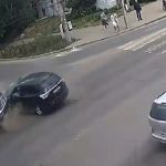 В Сети опубликовали момент жесткой аварии на улице Николаева