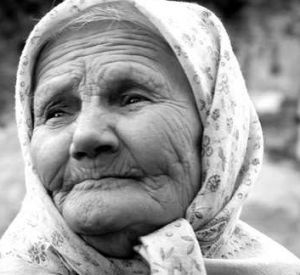 Лжесотрудницы соцзащиты обокрали 92-летнюю жительницу Смоленска