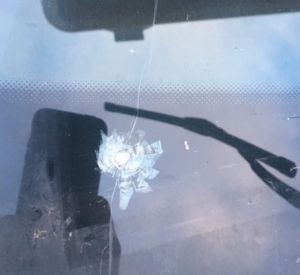 На Смоленщине хулиган расстрелял автомобиль