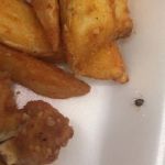 Пиццерия города Ярцево подает картофель с тараканами