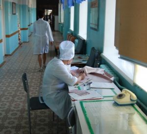 Смоленские медики претендуют на зарплату в 35 000 рублей