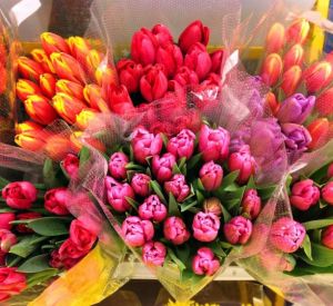 Где в Смоленске можно будет купить цветы к 8 марта