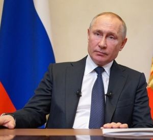 Путин объявил апрель нерабочим
