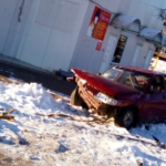 В Смоленской области автомобилист протаранил столб и скрылся с места аварии