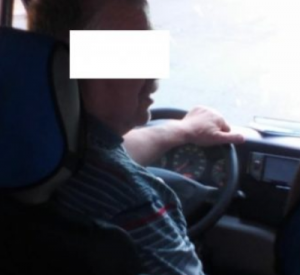 Водитель маршрутки в Смоленске высадил ребенка в мороз (фото)