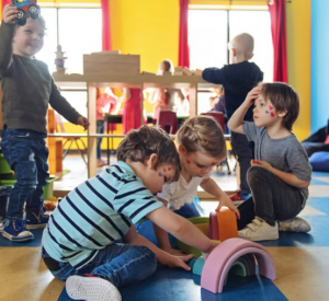 Россиянам хотят компенсировать плату за частные детские сады