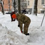 Более 24 тысяч тонн снега убрали на Смоленщине за 10 дней