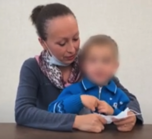 Мать с ребенком пряталась от французского мужа под Смоленском (видео)