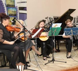 Смоленская музыкальная школа получила в подарок 1 миллион рублей