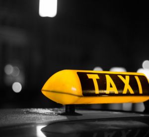 Российские службы такси будут обязаны передавать данные в ФСБ