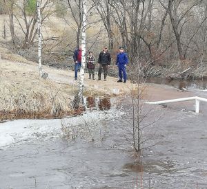В Смоленской области администрацию обязали отремонтировать затопленный мост