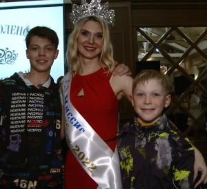 В областном центре выбрали победительниц конкурсов "Мисс Смоленск" и "Миссис Смоленск" (видео)