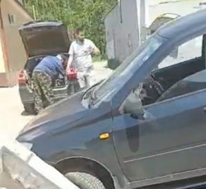 На улице Николаева легковушка угодила в дорожную ловушку (видео)
