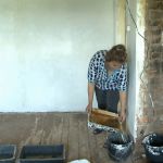 Жители Смоленска вынуждены жить в доме с гнилой крышей