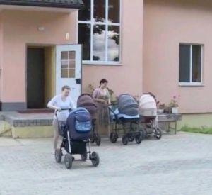 Смоленский «Дом для мамы» просит неравнодушных горожан о помощи (видео)