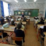 Жители Смоленска "против" дистанционного обучения в школах (фото)