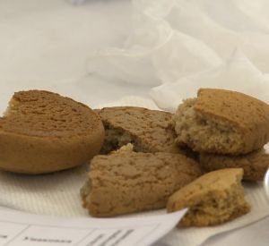 Видео: Смоленские эксперты проверили на качество овсяное печенье