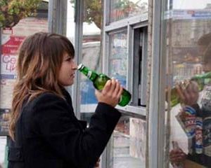 В Смоленске осудили работницу торговли, продавшую пиво школьнице