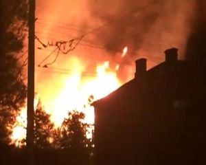 В Смоленске произошло возгорание нежилого двухэтажного дома