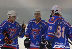 Смоленский «Славутич» уступил на выезде хоккеистам из Самары