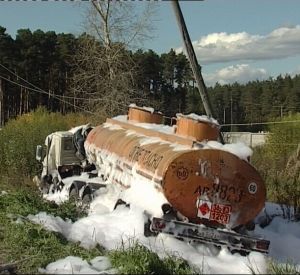 Авария с бензовозом привела к сбою в движении электропоездов на Московско-Смоленском отделении МЖД