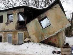 В центре Смоленска рухнул дом