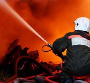 В Смоленске из-за пожара эвакуировали больше 100 человек