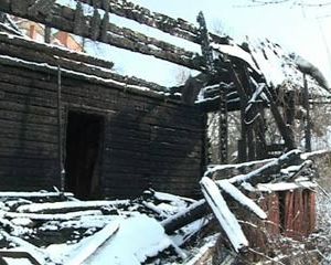 В Смоленске снова горят старые бараки