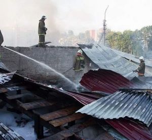 Крупный пожар на Крупской в Смоленске