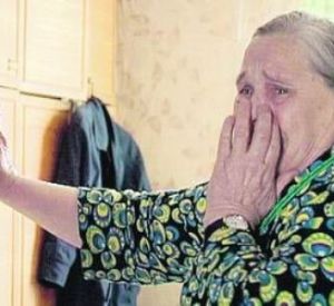 "Бизнесвумен" обула пенсионерку на 100 тысяч рублей